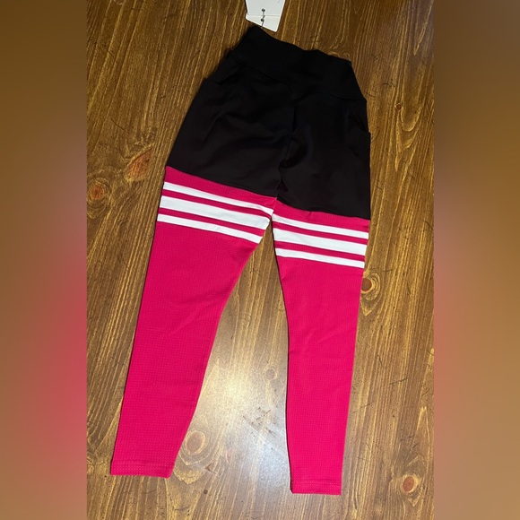 Bombshell Perform Thigh Highs - Picture 5 of 5